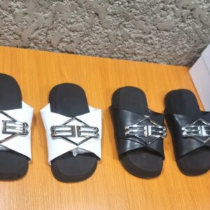 Home balenciaga slippers